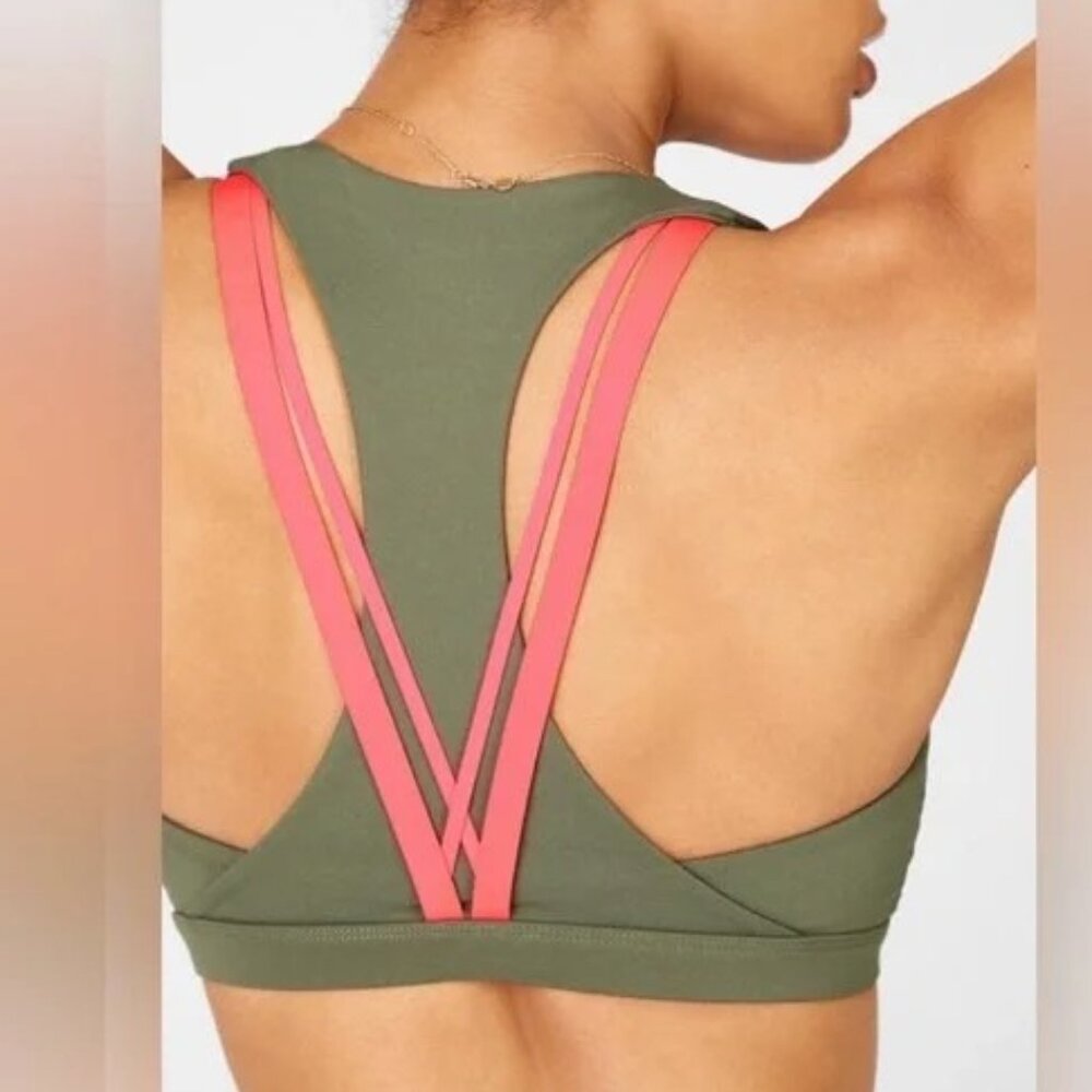 Fabletics Boost Medium Impact Sports Bra